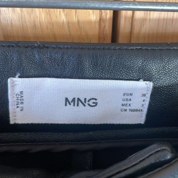 Mango Vegan Leather Trousers size 4 - Picture 2 of 9